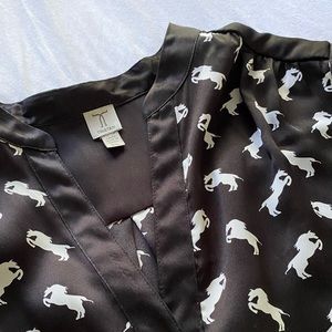 🍒 3 for $10 sale 🍒 Tristan horse print tunic